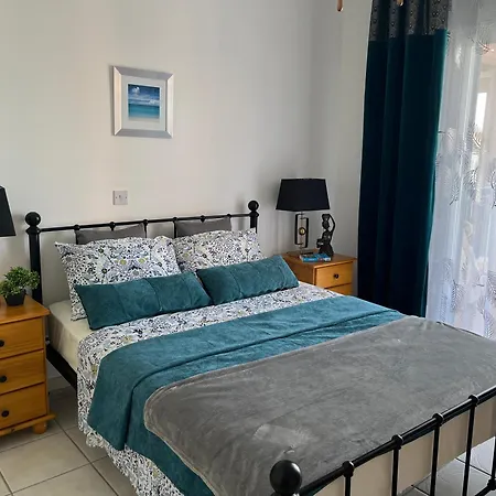 Regina Gardens Ii - Cudowny W דירה