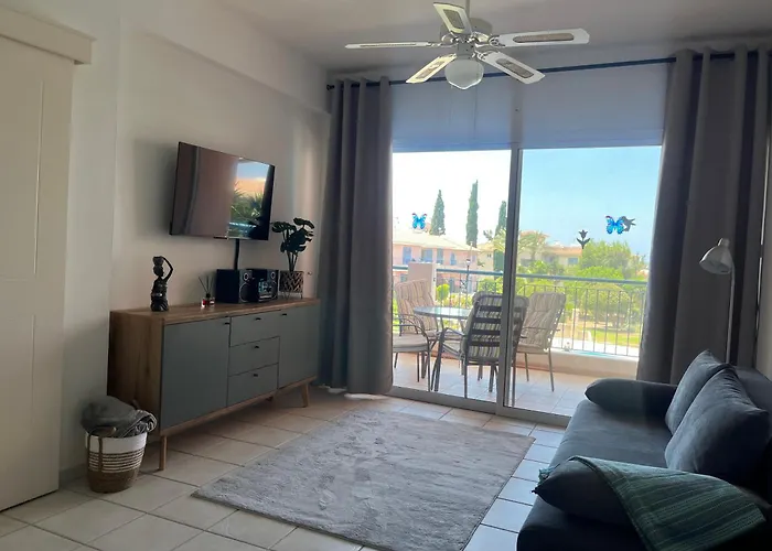 Apartmán Regina Gardens Ii - Cudowny W Paphos